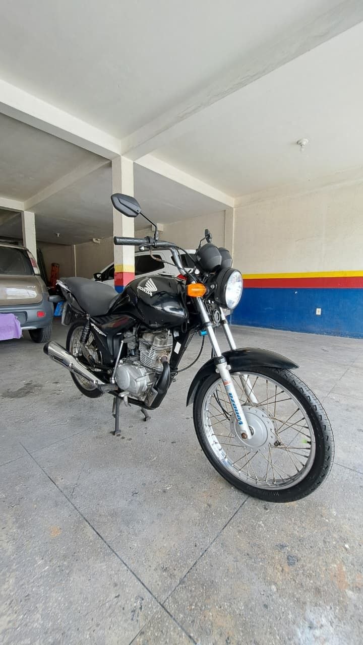 HONDA CG 125 FAN KS 2010 FRENTE DIREITA